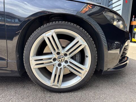 Scirocco R 2.0 TSI 265 Ch - Deuxi&egrave;me mains - Toit ouvrant - Si&egrave;ges ch 2010 occasion 44220 Cou&euml;ron