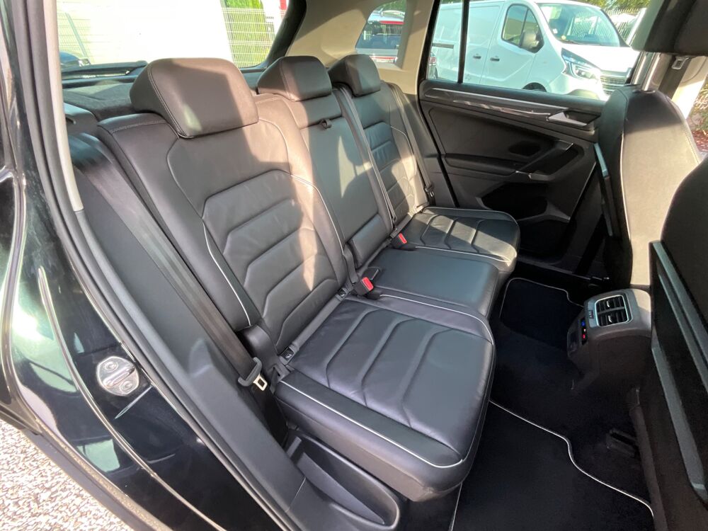 Tiguan 1.4 TSI 150 ACT CARAT EXCLUSIVE DSG6 / Toit ouvrant / Entret 2017 occasion 17000 La Rochelle