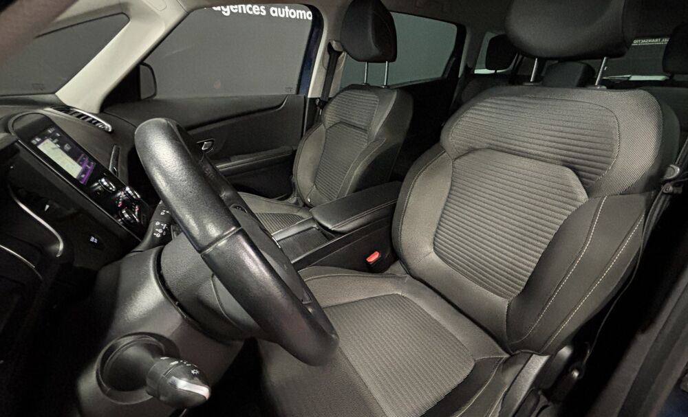 Grand scenic IV BLUE DCI 120ch BUSINESS 2018 occasion 34430 Saint-Jean-de-V&eacute;das