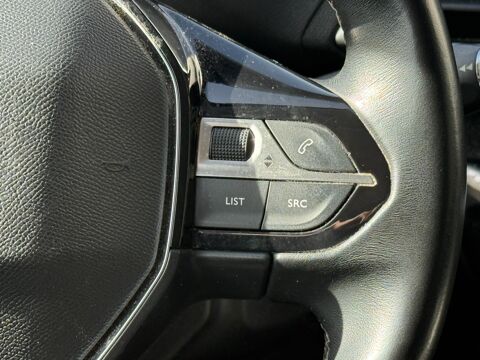 3008 GENERATION-II 1.5 BLUEHDI 130ch ALLURE / CARPLAY / KIT DISTR 2019 occasion 17100 Saintes