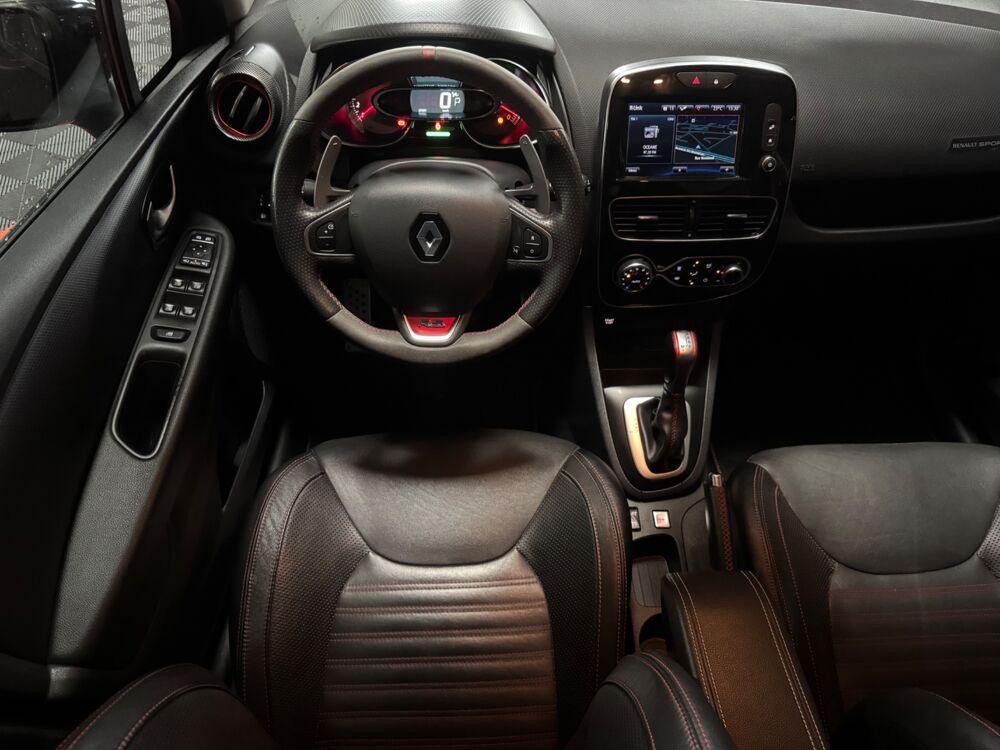 Clio RS 18 TROPHY 1.6 220 CH EDC (1107/1725) / AKRAPOVIC / CAMERA 2018 occasion 29000 Quimper