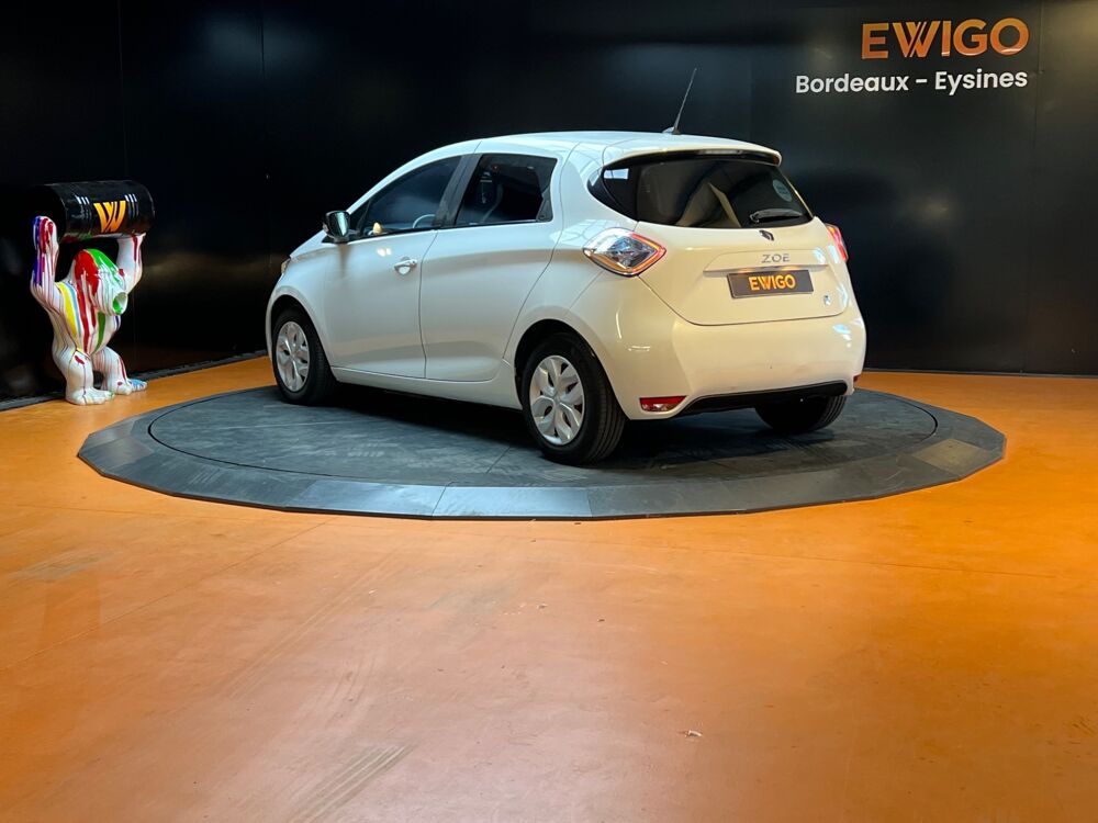 Zo&eacute; R240 ZE 90 22KWH LOCATION BATTERIE CHARGE-NORMALE BVA / SOH 2015 occasion 33320 Eysines
