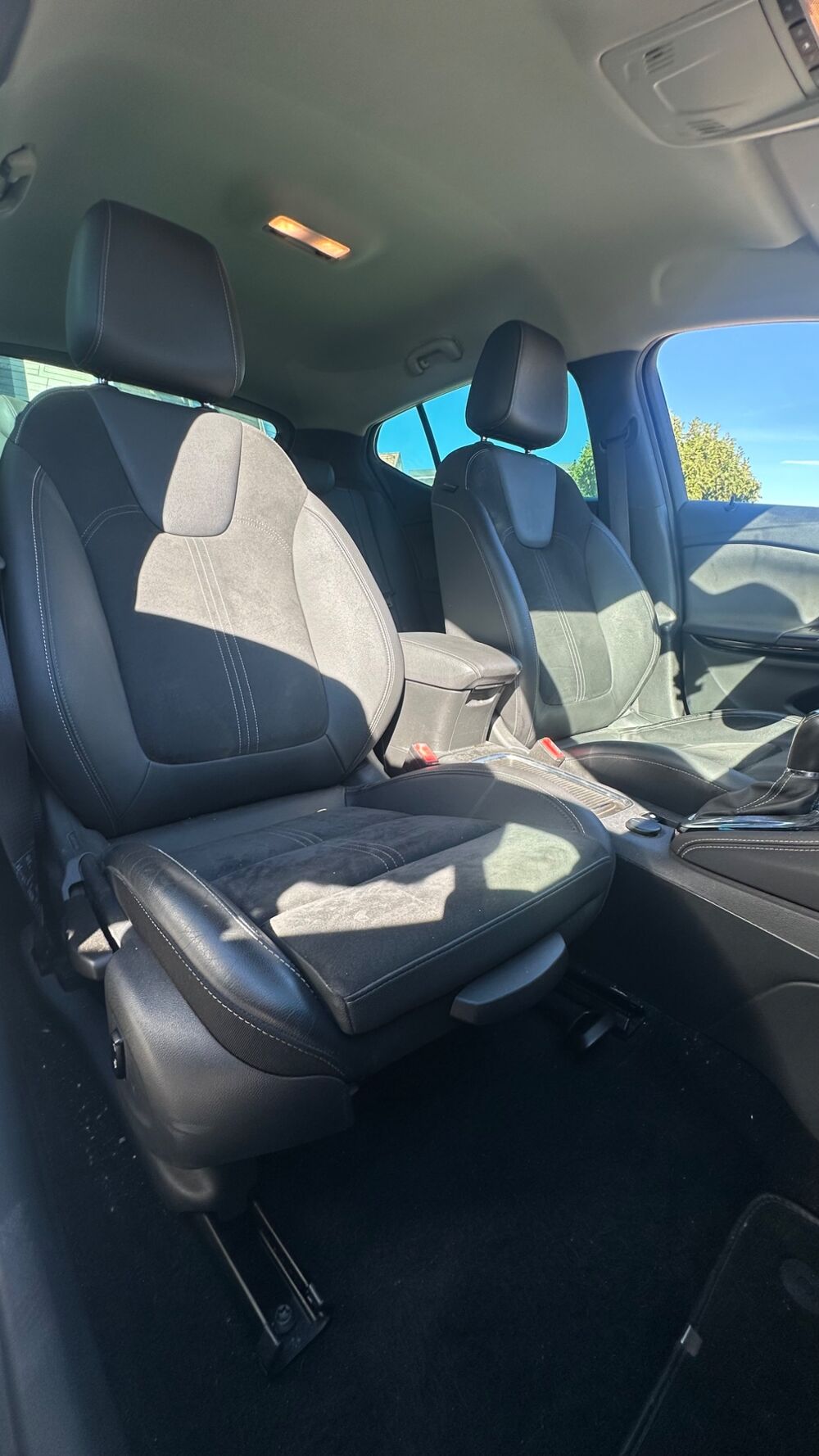 Astra 1.6 CDTI 136CH ELITE SIEGES VOLANT CHAUFFANT bva 2019 occasion 25000 Besan&ccedil;on