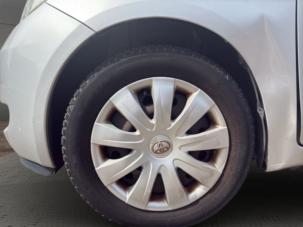 Yaris 1.3 VVTI 85 LUNA PACK - entretien constructeur complet - Dis 2008 occasion 68000 Colmar