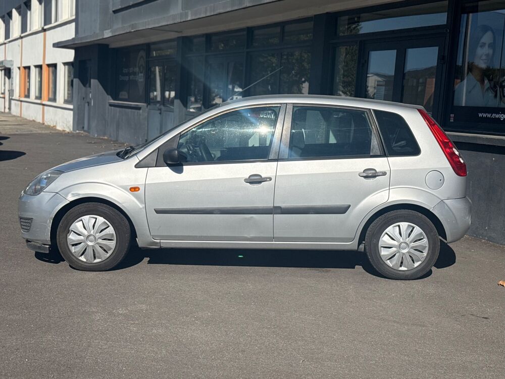 Fiesta 1.4 TDCI 70ch FUN - DISTRIBUTION FAITE 2008 occasion 26000 Valence