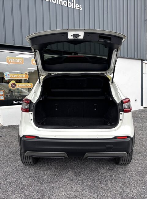 Qashqai GENERATION-II 1.2 DIG-T 115ch N-Connecta Pack Design 2018 occasion 64122 Urrugne