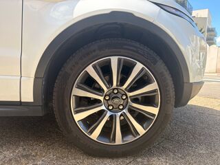 Range Rover Evoque 2.2 TD4 150 BRITISH EDITION 4WD BVA 2015 occasion 69150 D&eacute;cines-Charpieu