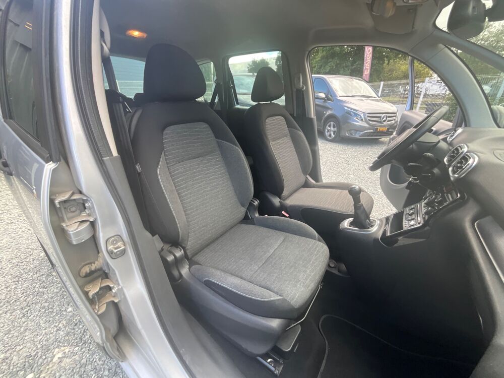C3 Picasso 1.2 110 EXCLUSIVE / Entretien Citro&euml;n / Distribution faite / 2016 occasion 17000 La Rochelle