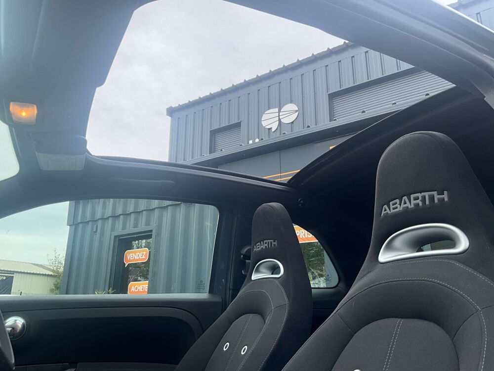 500 CABRIOLET 595 1.4 T 145 TURISMO / NAVIGATION / BLUETOOTH 2019 occasion 17000 La Rochelle