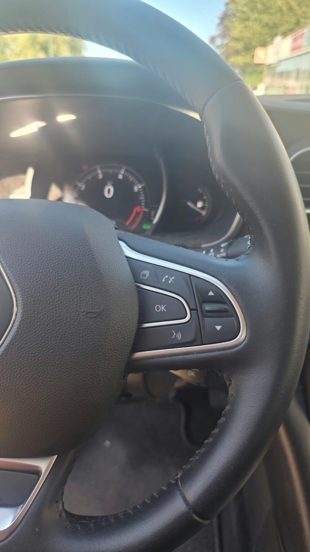 M&eacute;gane 1.3 TCE 115 BUSINESS / RADAR DE RECUL / ENTRETIEN OK / CT OK 2018 occasion 74600 Seynod