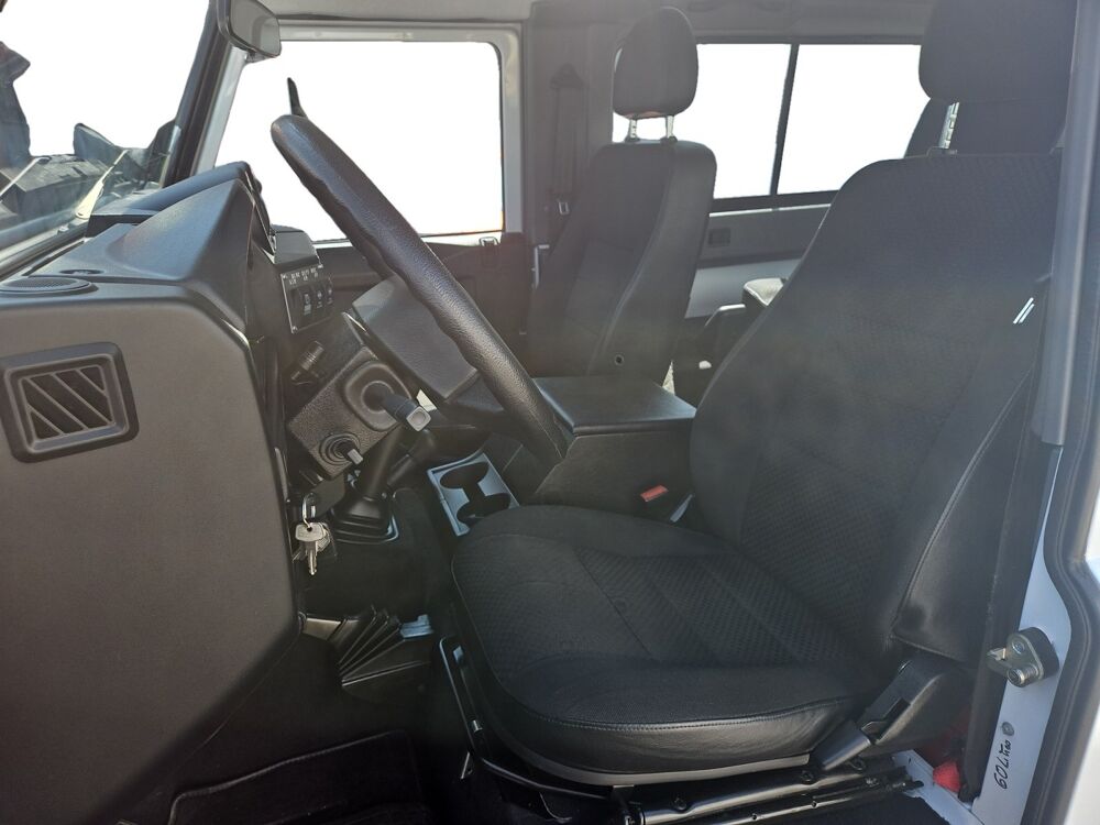 Defender HARDTOP 90 2.2 TD 120 S 4WD 2013 occasion 38590 Saint-&Eacute;tienne-de-Saint-Geoirs