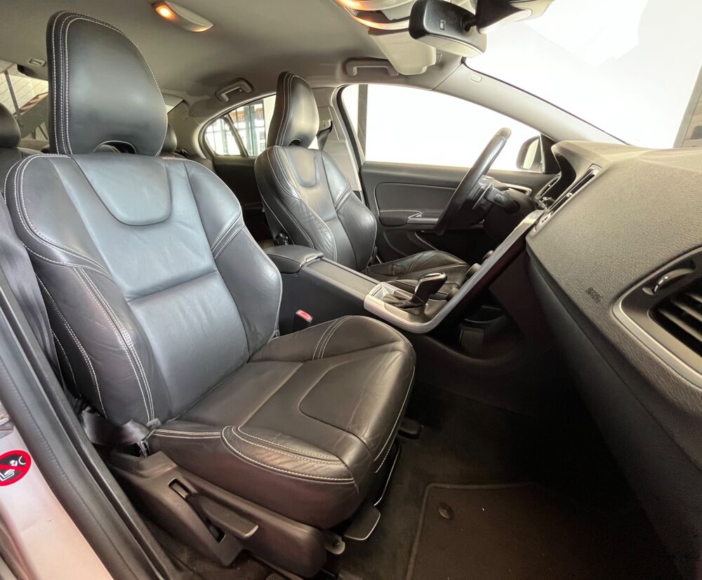 S60 2.0 D4 181CH SUMMUM/ BVA / ENTRETIEN COMPLET 2015 occasion 33260 La Teste-de-Buch