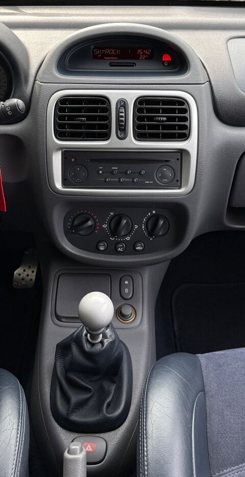 Clio II 2.0 16S 172 RS 3P SHIFTLIGHT + LIGNE InoxCar 2000 occasion 54000 Nancy