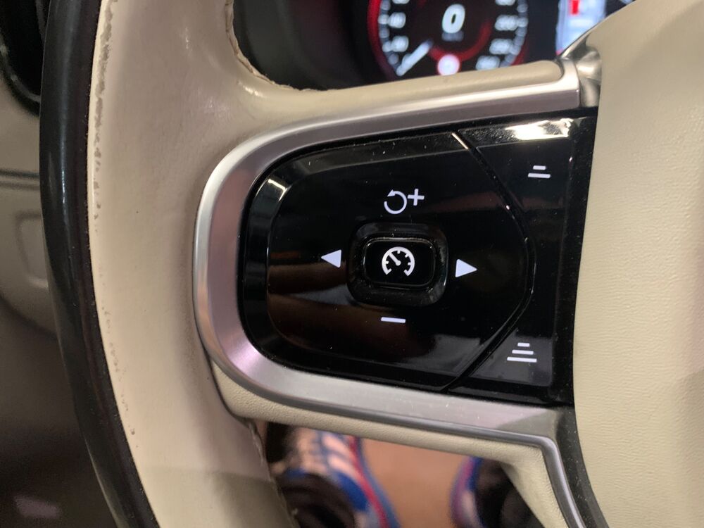 XC60 2.0 D5 235 INSCRIPTION AWD GEARTRONIC BVA 2017 occasion 76190 &Eacute;calles-Alix