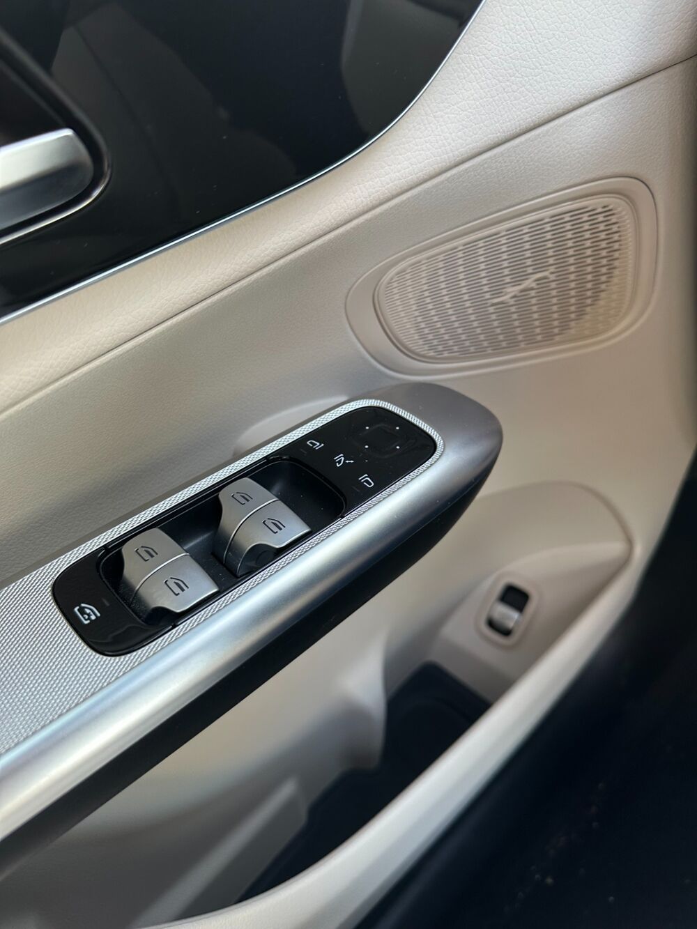 Classe GLC 220D 195CH 4MATIC / aVANTGARDE LINE / 1ERE MAIN - CARPLAY - 2024 occasion 44220 Cou&euml;ron