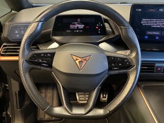 Born V 204CH L 58 KWH V - TOIT PANORAMIQUE FERME - JANTE BLIZZARD 2023 occasion 69400 Arnas