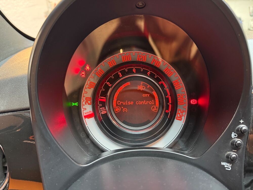 500 1.2 70 LOUNGE / APPLECARPLAY / R&Eacute;GULATEUR - LIMITEUR DE VITE 2019 occasion 33320 Eysines