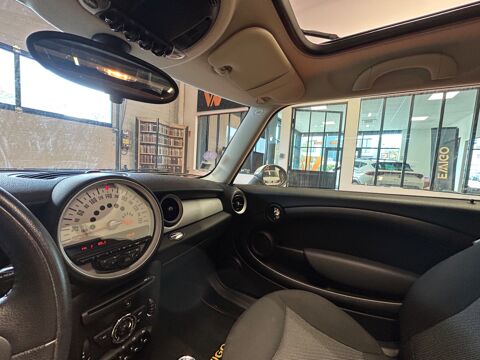 Cooper 1.6 100 ONE Docklands - TOIT OUVRANT 2013 occasion 83600 Fr&eacute;jus