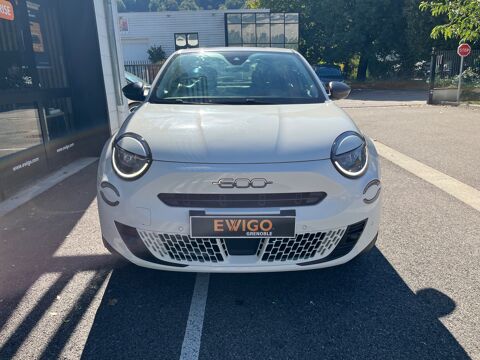 Fiat 600 1.2L 101ch HYBRID DCT6 - APPLE CARPLAY SANS FIL + CAMERA 360 2024 occasion 38420 Le Versoud