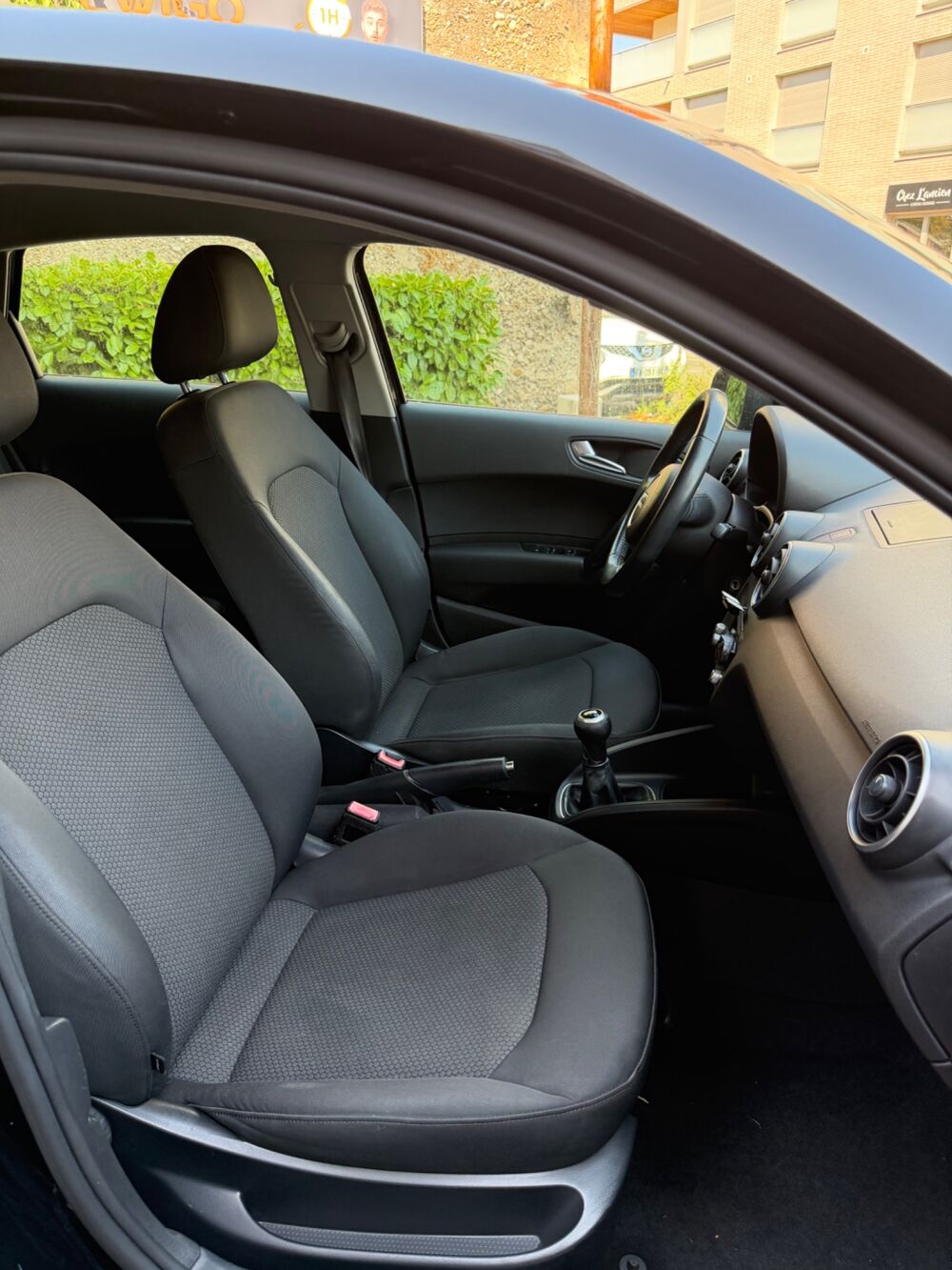 A1 SPORTBACK 1.4 TDI 90 AMBITION 2015 occasion 69150 D&eacute;cines-Charpieu