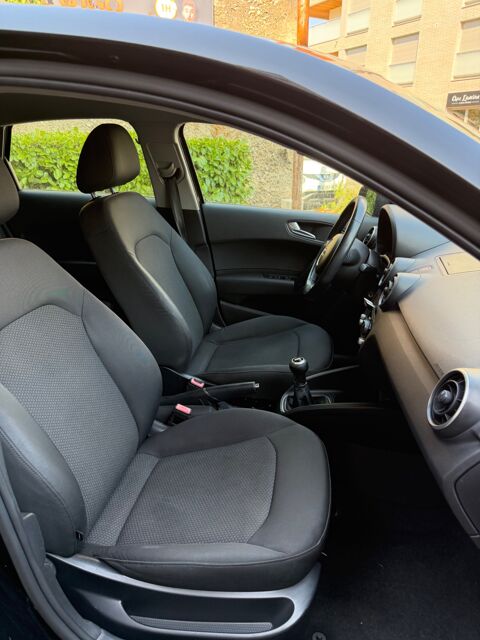A1 SPORTBACK 1.4 TDI 90 AMBITION 2015 occasion 69150 D&eacute;cines-Charpieu