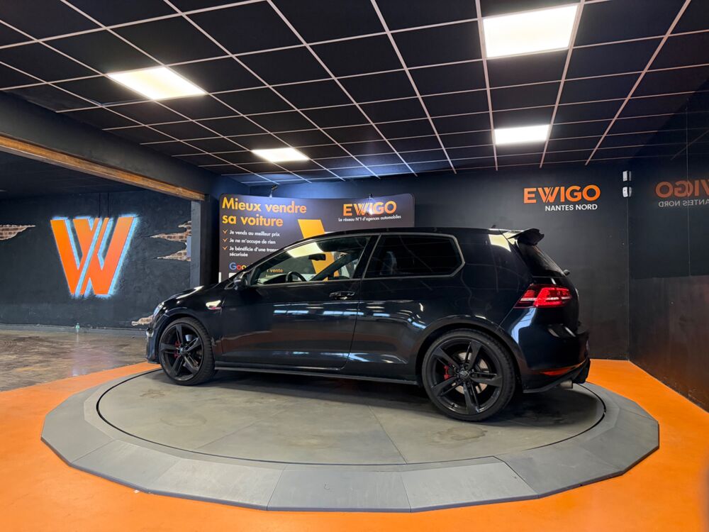 Golf 2.0 TSI 220 BLUEMOTION GTI/CARPLAY/TOIT OUVRANT/ENTRETIEN OK 2013 occasion 44300 Nantes