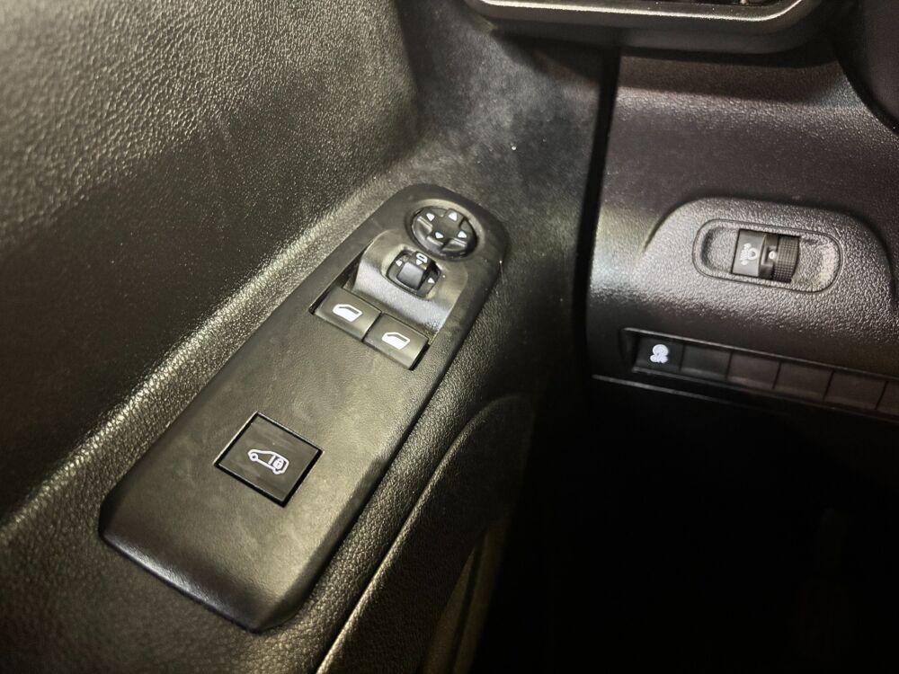 Berlingo GENERATION-III FOURGON 1.5 BLUEHDI 130 650KG M L1 DRIVER CAR 2019 occasion 78125 Gazeran
