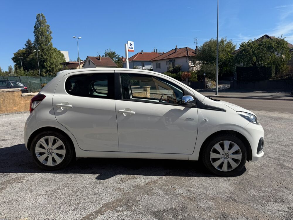 108 1.2 VTI 82 CH SYLE Distribution Faite 2018 occasion 25000 Besan&ccedil;on