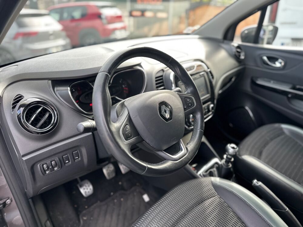 Captur 1.5 DCI 110 ENERGY INTENS START-STOP 2016 occasion 25000 Besan&ccedil;on