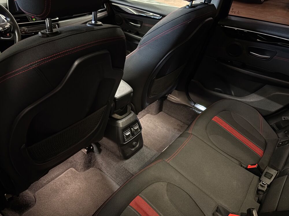 Serie 2 ACTIVE-TOURER 2.0 218 D 150 SPORT - TOIT OUVRANT 2015 occasion 69400 Arnas