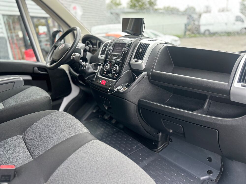 Ducato COMBI MAXI 2.3 MJT 140 CH 40 MJT / 8 PLACES / ATTELAGE 2020 occasion 47000 Agen