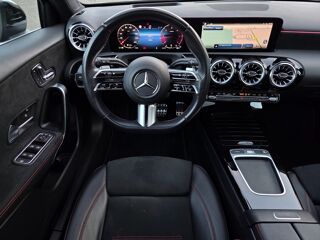 Classe A 2.0 200 D 150 AMG LINE 8G-DCT BVA 2023 occasion 68170 Rixheim