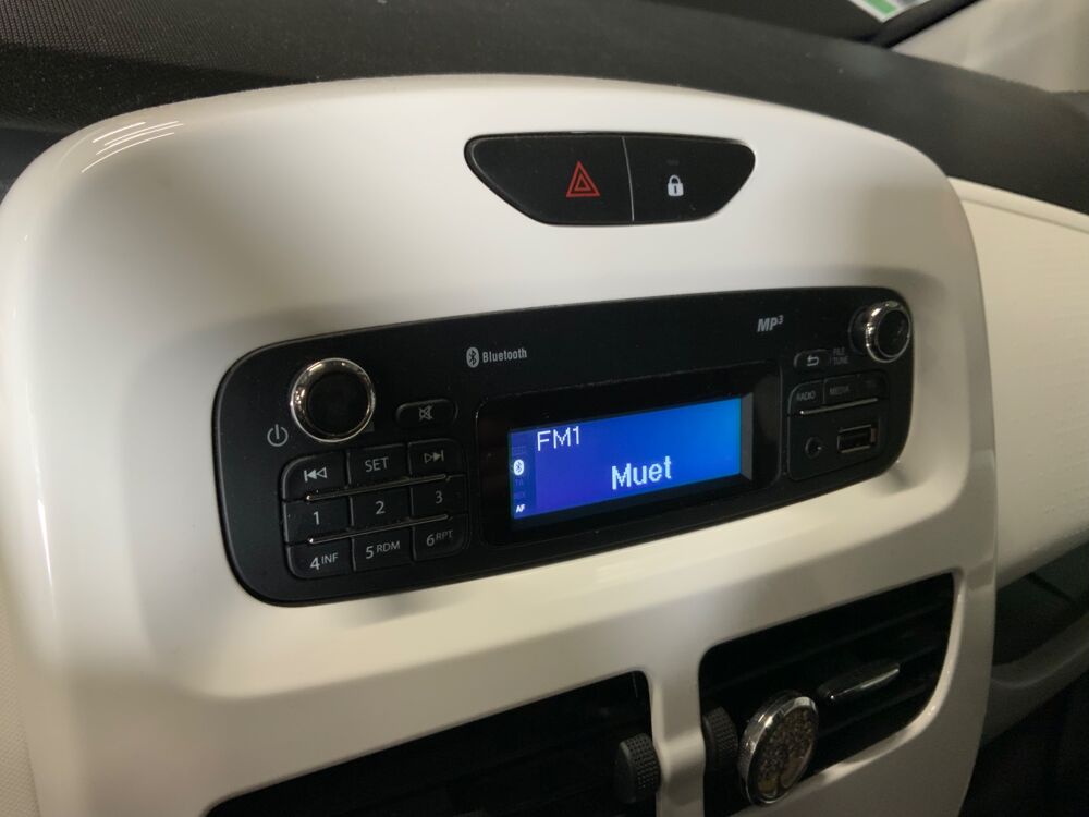 Zo&eacute; R90 ZE 90 40KWH ACHAT INT&Eacute;GRALE LIFE BVA SOH 86% 2018 occasion 26100 Romans-sur-Is&egrave;re