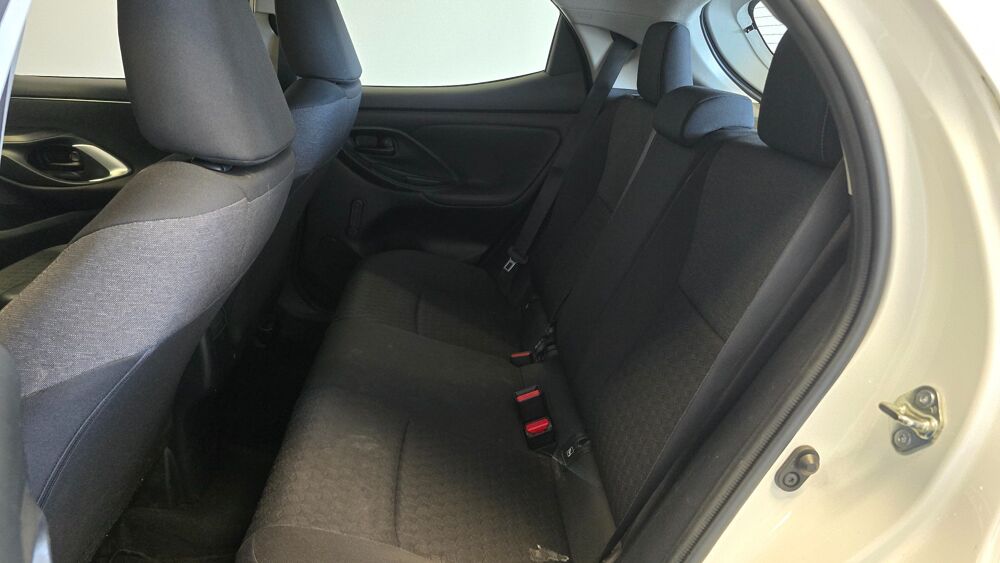 Yaris 1.5 VVTI 114H 90 HYBRID FULL-HYBRID 0.8KWH CVT BVA + CAMERA 2022 occasion 21850 Saint-Apollinaire
