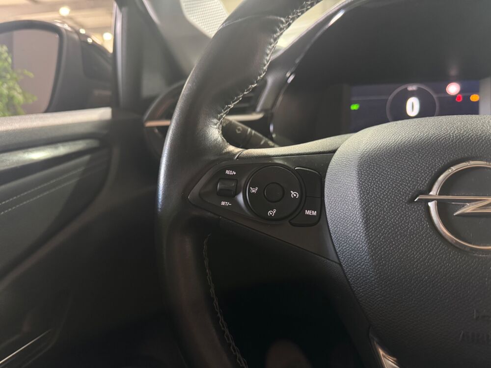 Corsa 1.2 T 100 CH ELEGANCE / CAM&Eacute;RA 360 / CARPLAY 2021 occasion 29000 Quimper