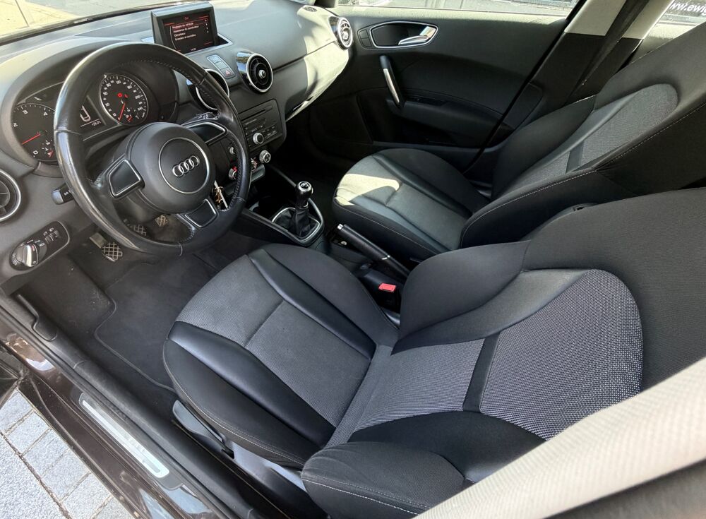 A1 SPORTBACK 1.6 TDI 90 AMBITION 2012 occasion 33100 Bordeaux
