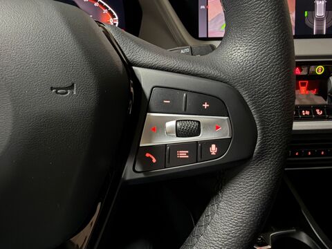 S&eacute;rie 1 116 I 110 CH BUSINESS DESIGN DKG BVA/CAR PLAY -CAMERA DE REC 2024 occasion 60740 Saint-Maximin