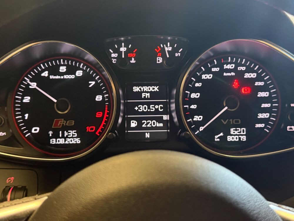 R8 COUPE 5.2 FSI 550 Ch V10 PLUS QUATTRO S-TRONIC BVA 2013 occasion 24750 Tr&eacute;lissac