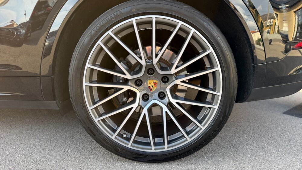 Cayenne COUP&Eacute; 3.0 V6 462CH E-HYBRID BVA - JANTES 22 - BOSE - CUIR ET 2019 occasion 13700 Marignane