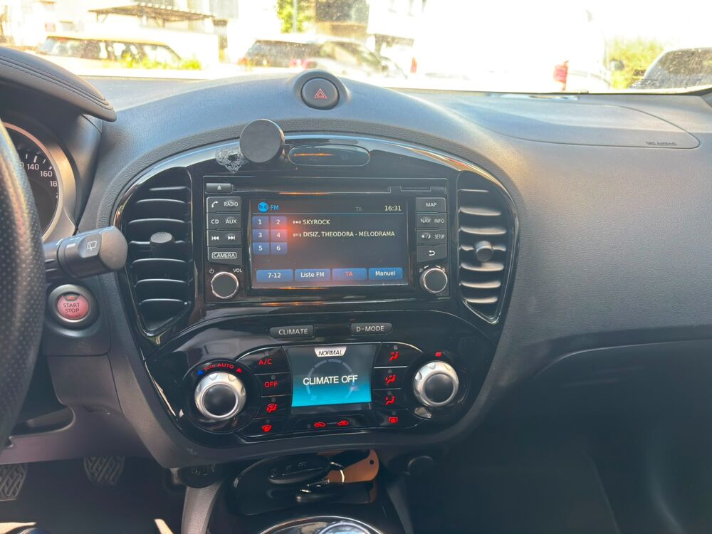 Juke 1.5 DCI 110CV N-CONNECTA - CAMERA 360 - DISTRIBUTION A JOUR 2018 occasion 69150 D&eacute;cines-Charpieu