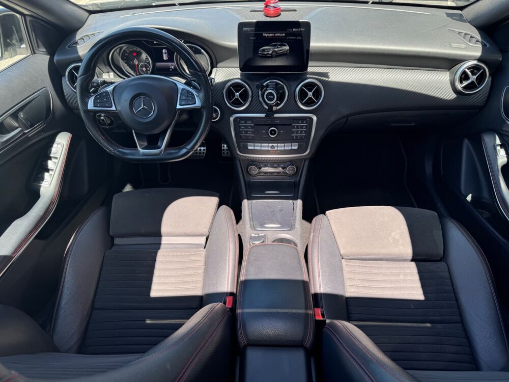 Classe A 1.5L 180D 110ch FASCINATION PACK AMG / TOIT OUVRANT PANORAMI 2017 occasion 38420 Le Versoud