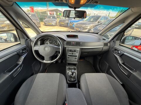 Meriva 1.7 CDTI 100CH COSMO - RADIO - VERROUILLAGE CENTRALISE - 2004 occasion 27000 &Eacute;vreux