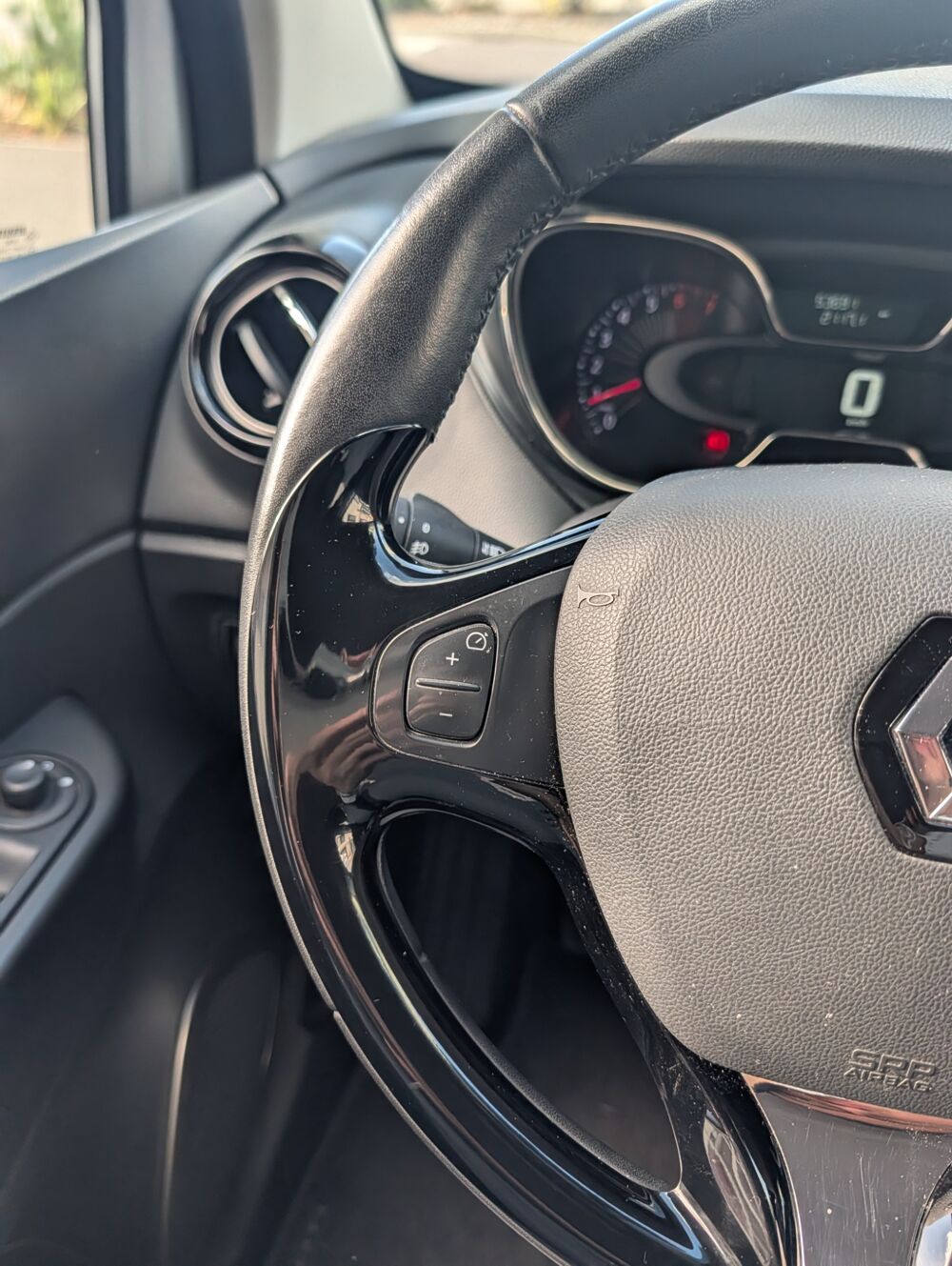 Captur 0.9 TCE 90ch COOL GREY - CLIM REGULATEUR - CARPLAY POSSIBILE 2017 occasion 57600 Forbach