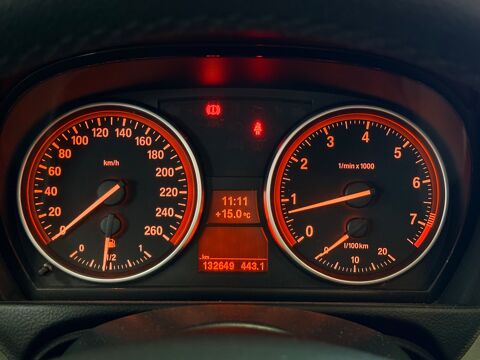 S&eacute;rie 3 TOURING 325 3.0 I 220 PLUS XDRIVE 2011 occasion 76190 &Eacute;calles-Alix