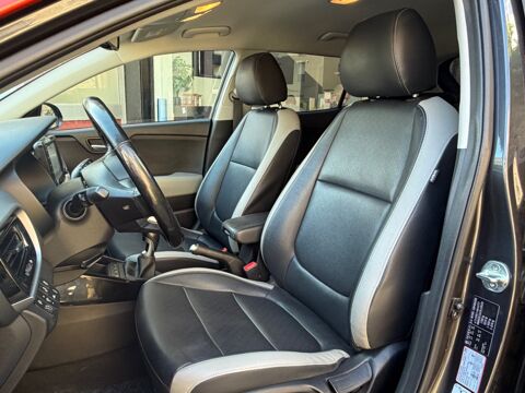 Stonic 1.6 CRDI 110 PREMIUM CARPLAY 2018 occasion 69150 D&eacute;cines-Charpieu