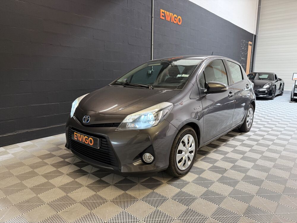 Yaris 1.5 VVTI 100H 75CH HYBRID DYNAMIC BVA ENTRETIEN CONSTRUCTEUR 2012 occasion 78125 Gazeran