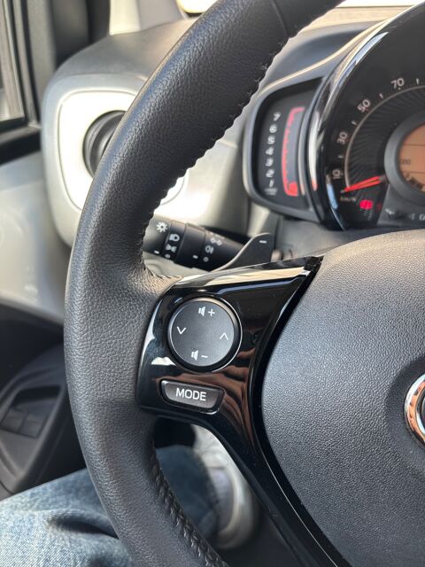 Aygo 1.0 VVTI 72CH X-PLAY X-SHIFT BVA - 1ERE MAIN - SUIVI COMPLET 2021 occasion 57600 Forbach