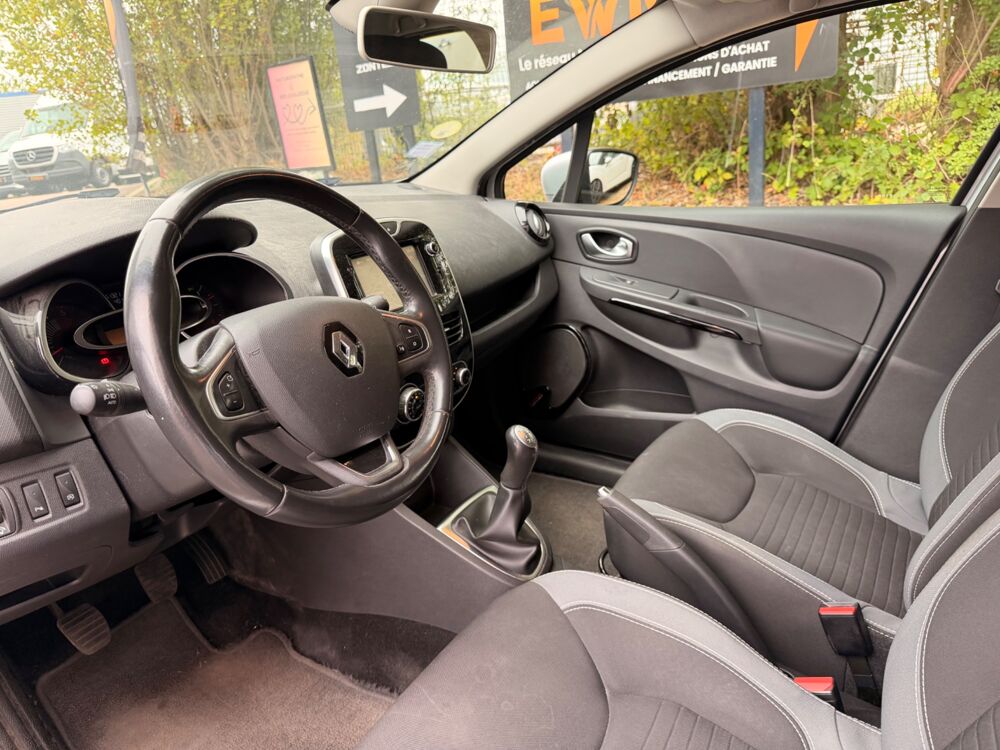 Clio 1.5 DCI 90Ch INTENS - SUIVI CONSTRUCTEUR - CAM&Eacute;RA DE RECUL - 2016 occasion 76150 Saint-Jean-du-Cardonnay
