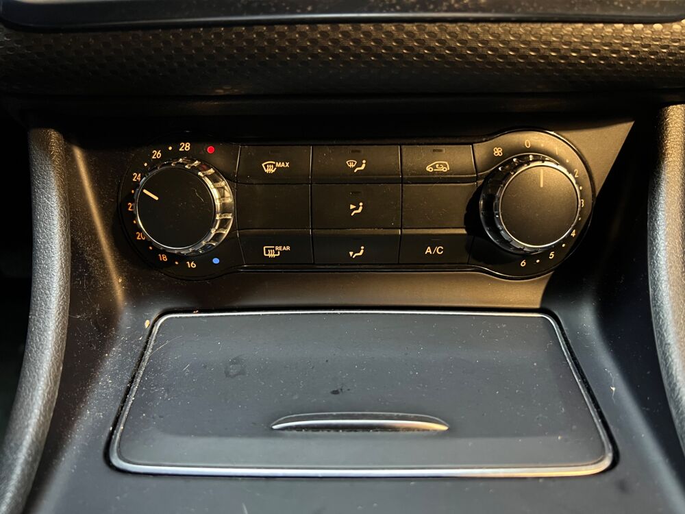 Classe A 2.2 200 CDI 135Ch BUSINESS 7G-DCT BVA / ENTRETIEN MERCEDES 2016 occasion 33320 Eysines