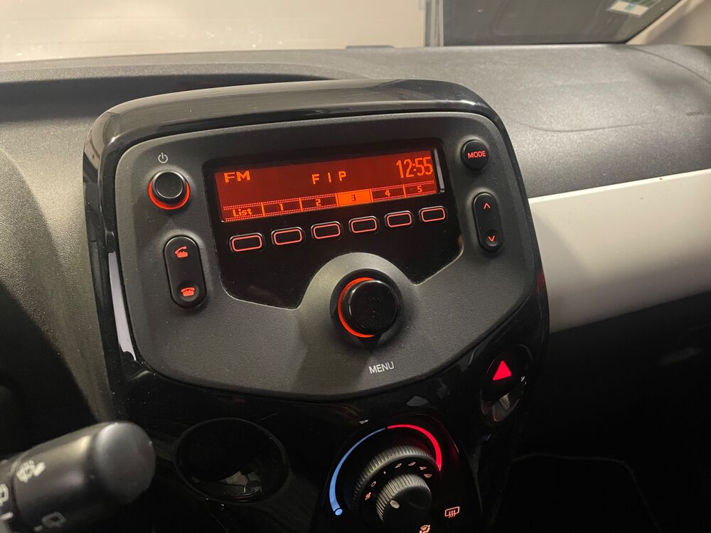 108 1.0 VTI 70ch STYLE START-STOP/ REGULATEUR DE VITESSE/ CLIM 2017 occasion 78125 Gazeran
